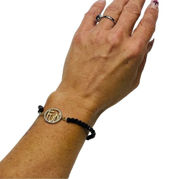 2/$20💥 Farah Jewelry Glass Stone "FUN" Bracelet - Picture 5 of 9